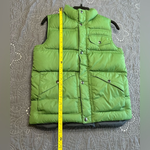 Lands End Kids Green Down Filled Puffer Vest Size Medium 10-12 - Picture 2 of 8